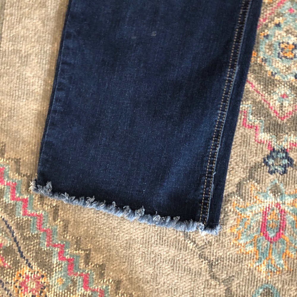 ☀️☀️☀️ 4/$20 Hydraulic Murray slim straight fringe hem jeans - Picture 5 of 6
